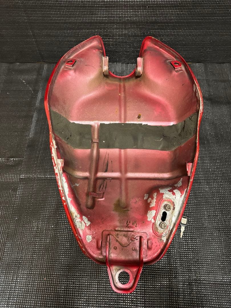 kawasaki バリオス1型 2型 燃料タンク エンブレム/キャップ付き！