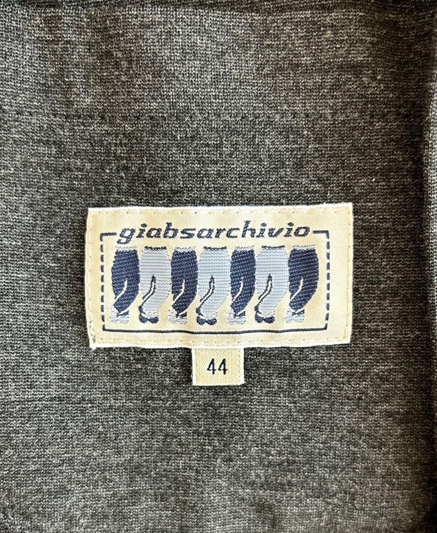 CUCITO IN FIRENZE（クチートインフィレンツェ）のジャケット