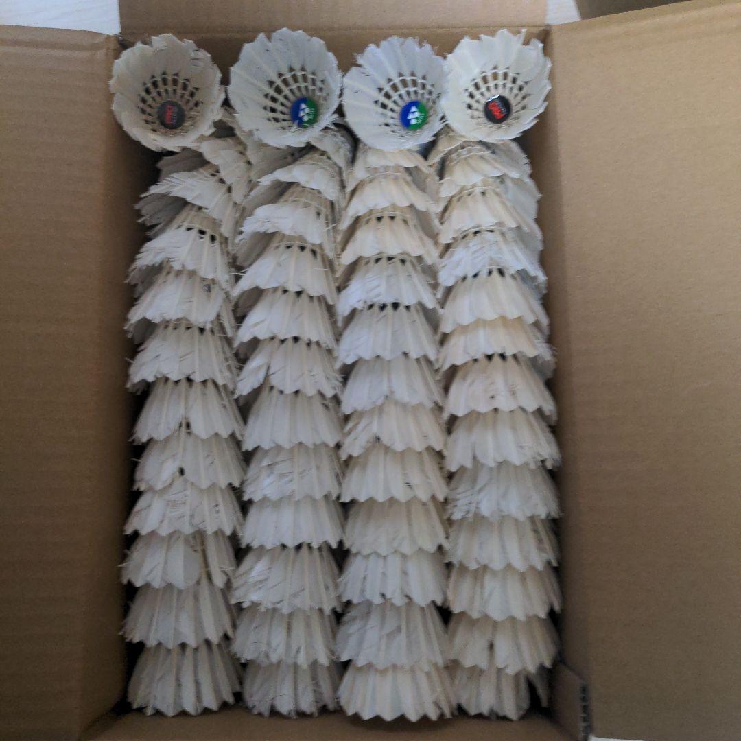 中古シャトル190個　基礎打ちやノックに！