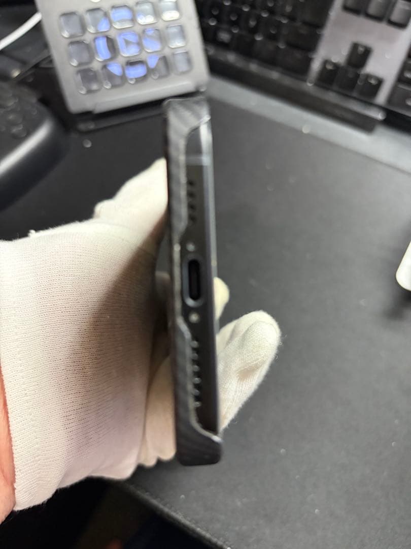 iPhone 15 Plus ブラック 256GB 本体 PITAKAケース付き