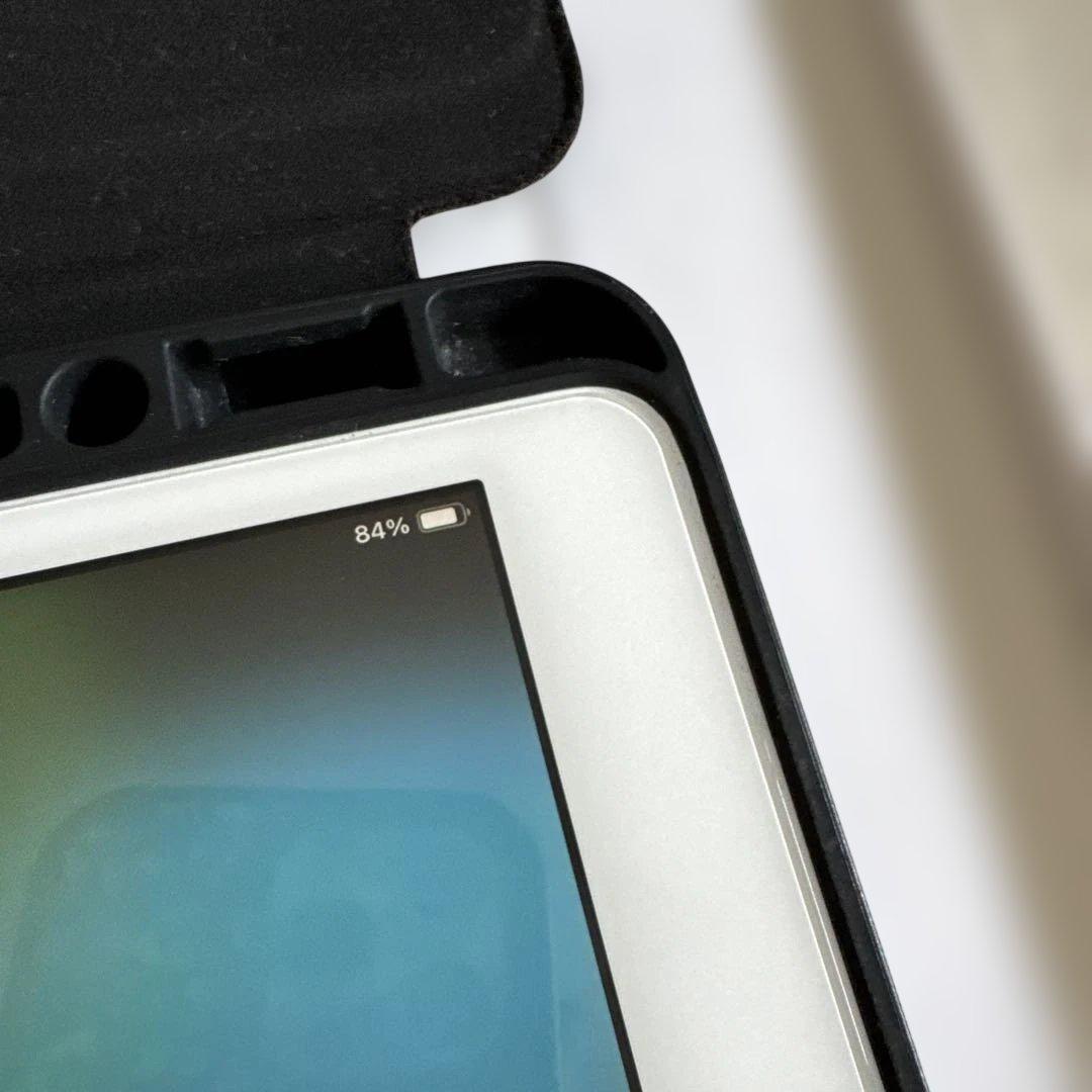 iPad本体+保護ケース付き＋保護フィルム付き 7世代MW752J/A 32GB