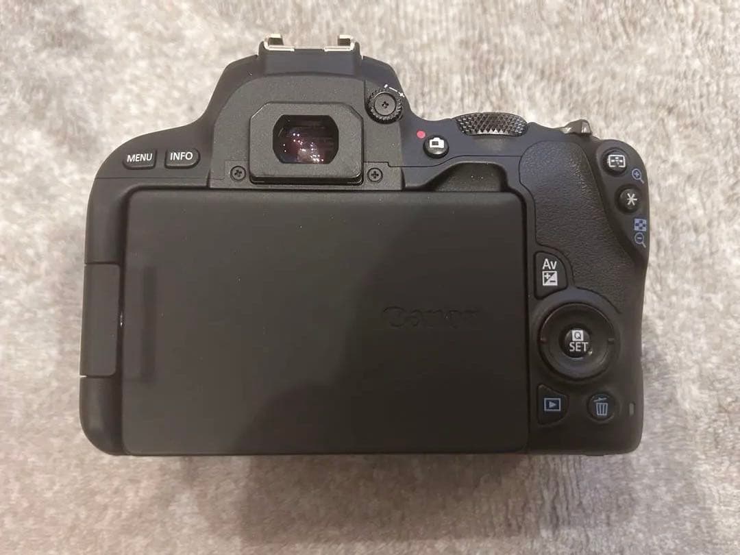 デジタルカメラ CANON EOS Kiss X9