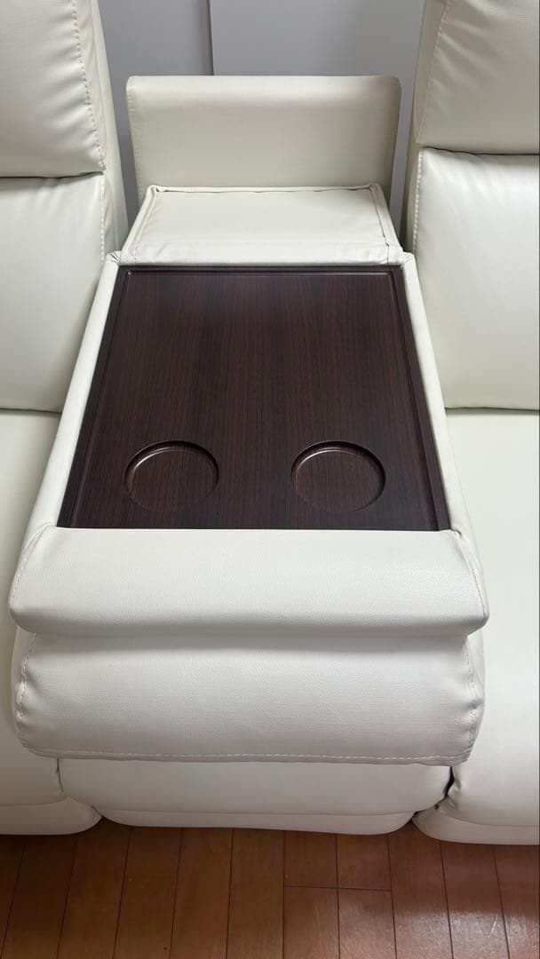 ニトリ 電動リクライニングソファ　3人掛けテーブル付※商品の説明確認してください