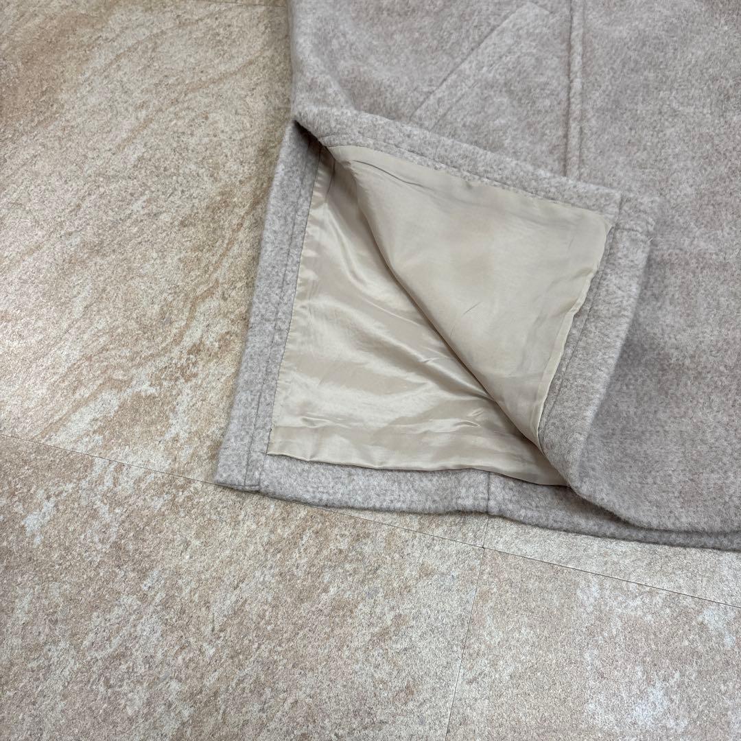 フード付きベージュボアコート