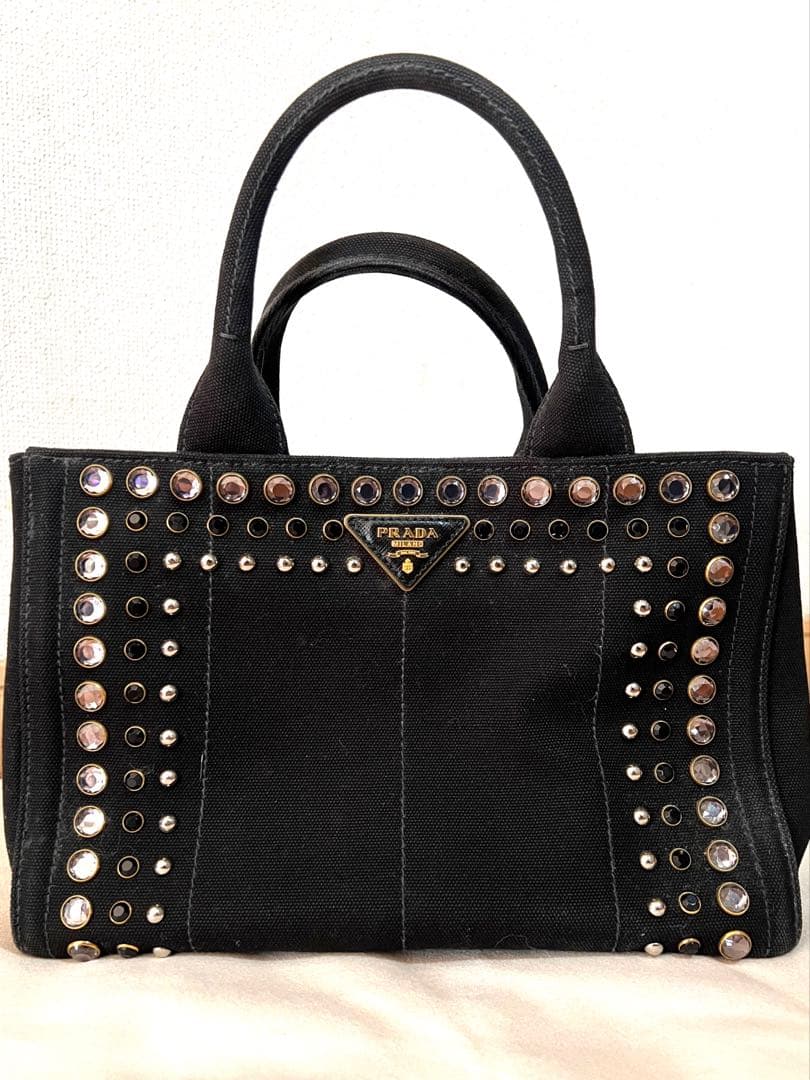 プラダ　カナパ　ビジュー　黒