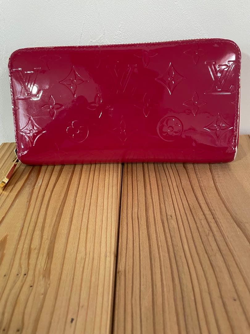 ルイ・ヴィトン 赤 長財布 保存袋・箱付き