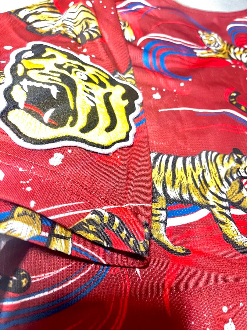 新品未使用 阪神タイガース 2024 デザインユニフォーム 波と虎 サイズ L