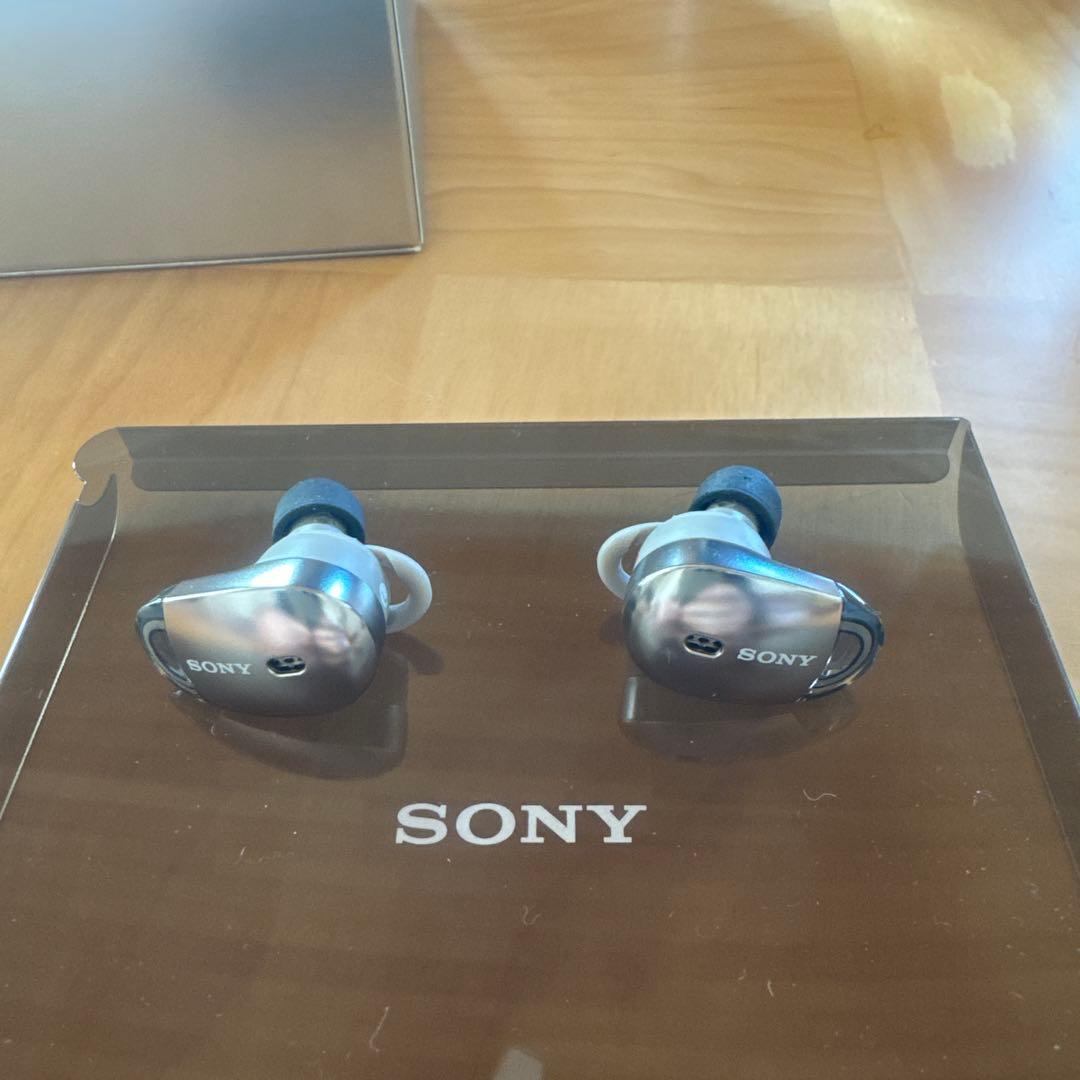 ソニーワイヤレスノイズキャンセリングステレオヘッドセット　WF-1000X