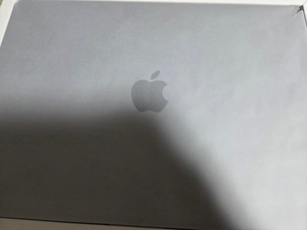 超美品 MacBook Air15.3 M2 16GB/512GB　充放電47回