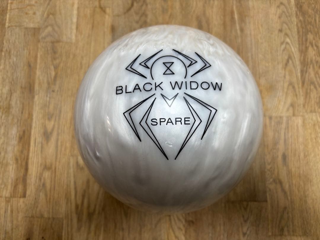 (中古)BLACK WIDOW SPARE ボウリングボール　約20球投　14p