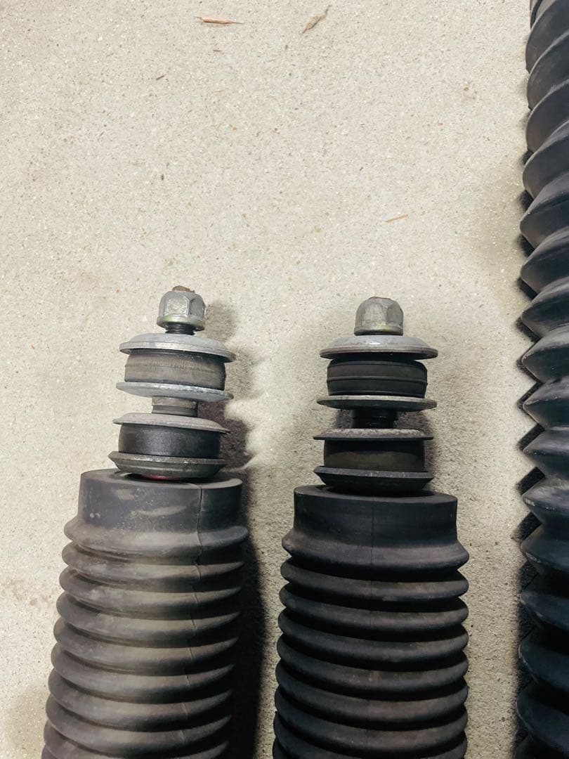 【石川優】CRS 14段式 ハイエースショック4本セット