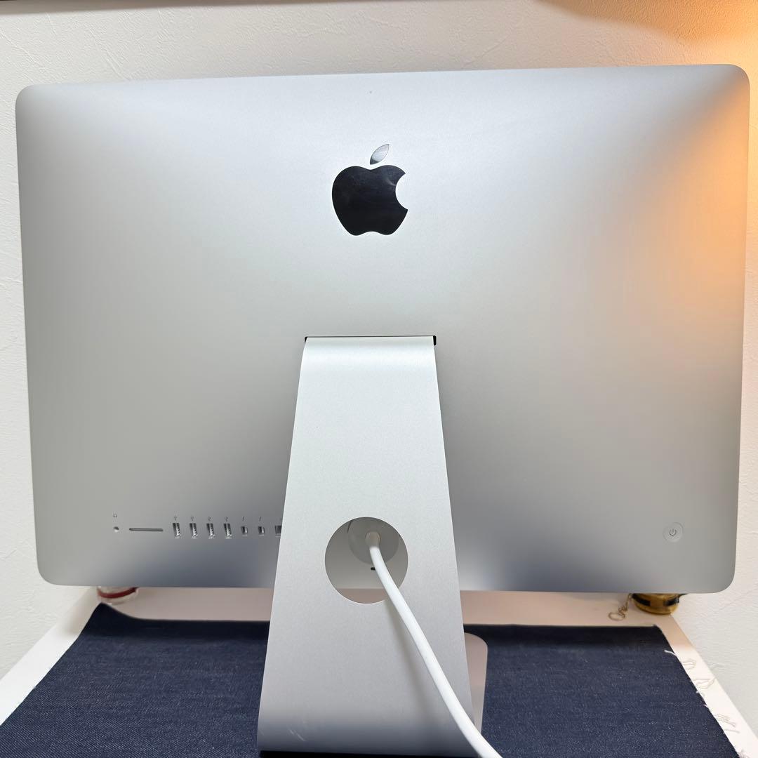 iMac 21.5 Late 2015 i5 8GB 1TB SSD 高速起動