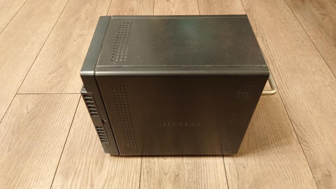 外付けハードディスク・ドライブ NETGEAR ReadyNAS214 (4Bay)