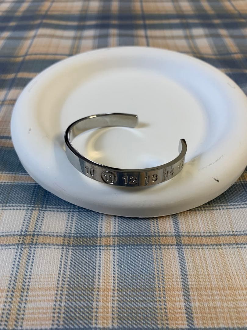 メゾンマルジェラ バングル ブレスレット