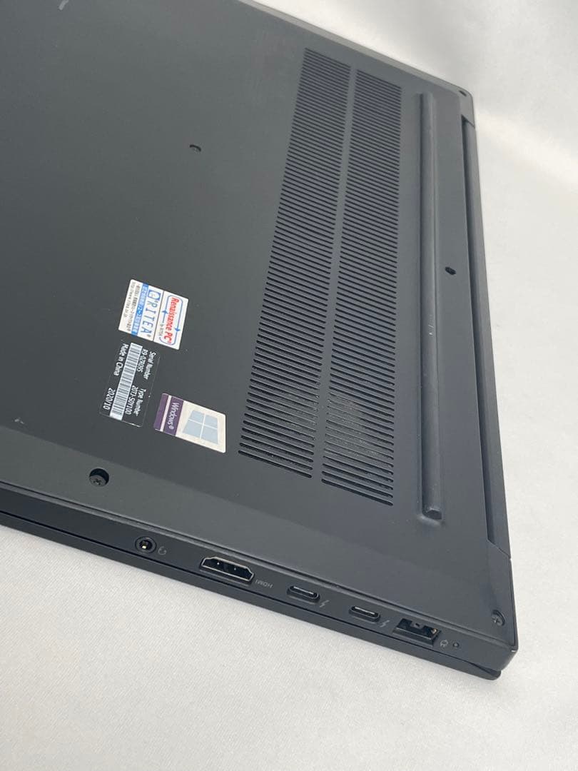 Lenovo ThinkPad 15.6インチ Intel Xeon