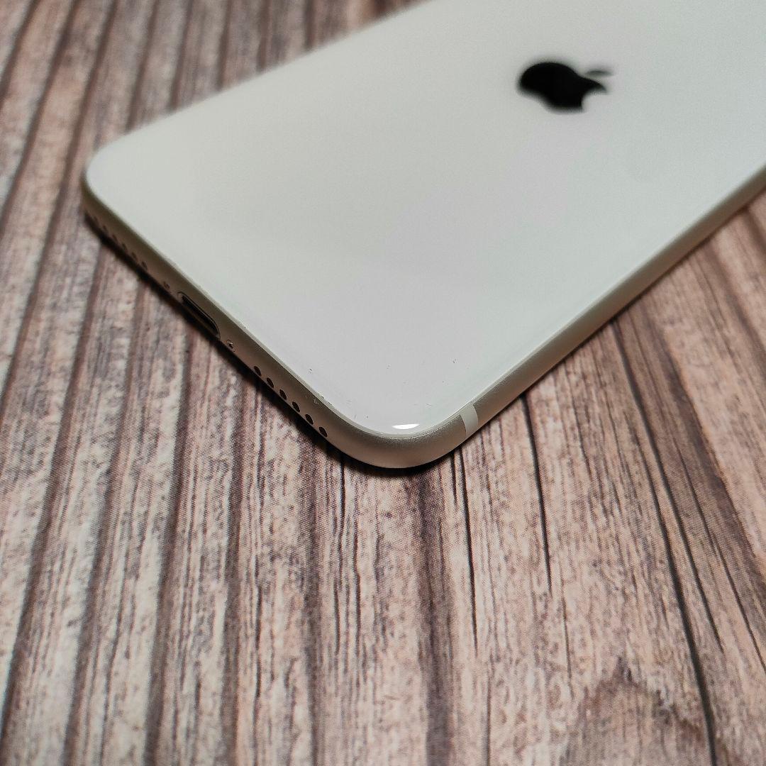 iPhone SE 第3世代 64GB 超美品 おまけ大量
