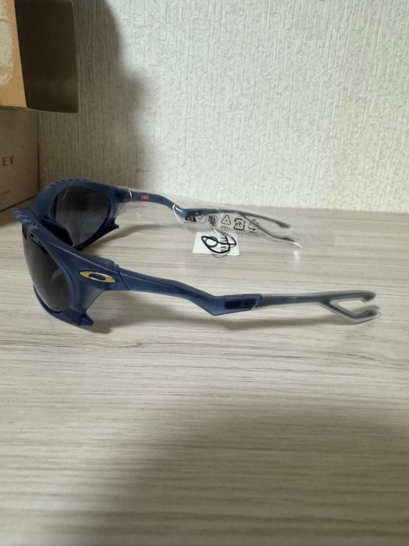 正規品ケース付きOakley プランタリス偏光レンズ新品トラビススコット愛用商品