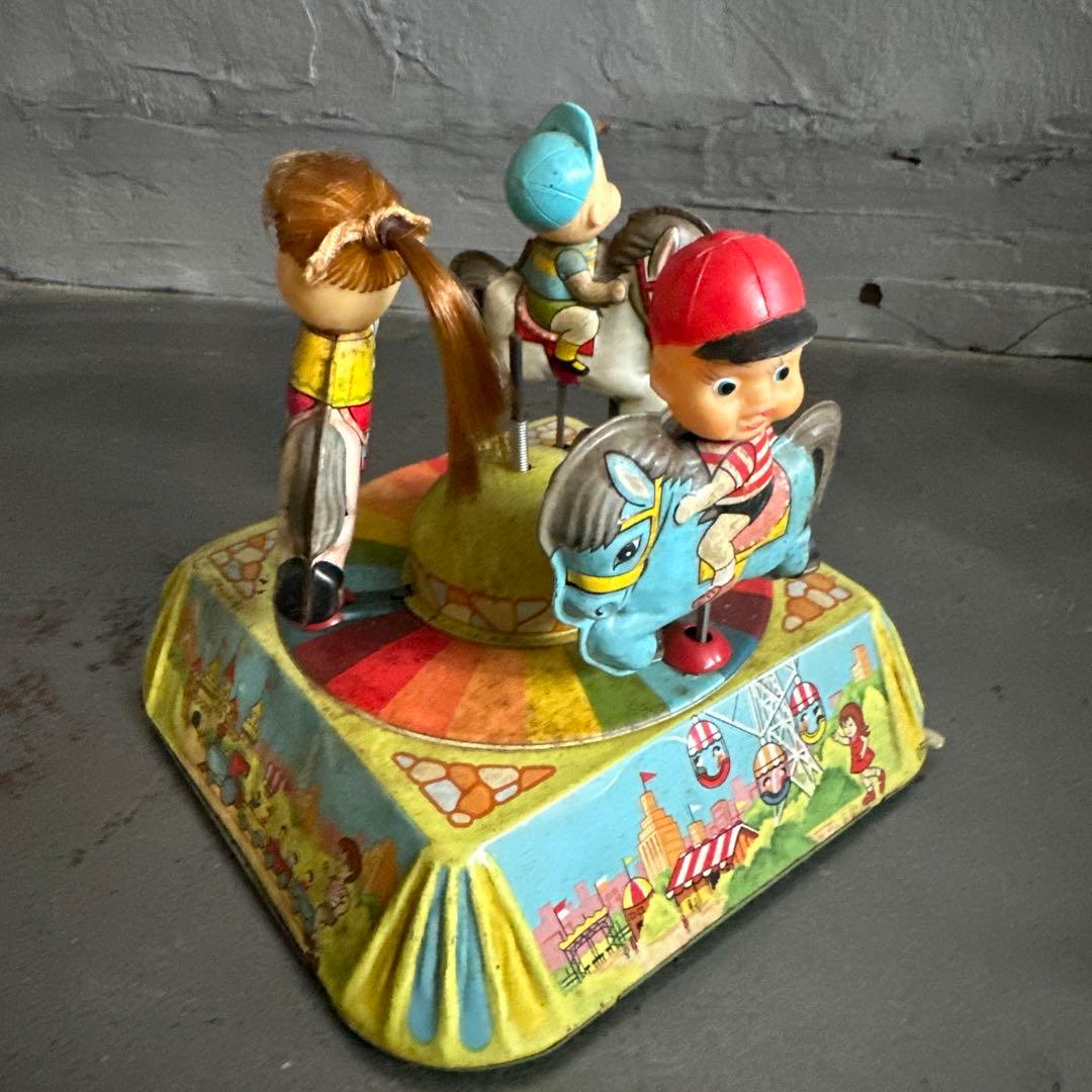 アンティーク ブリキメリーゴーランド カラフル