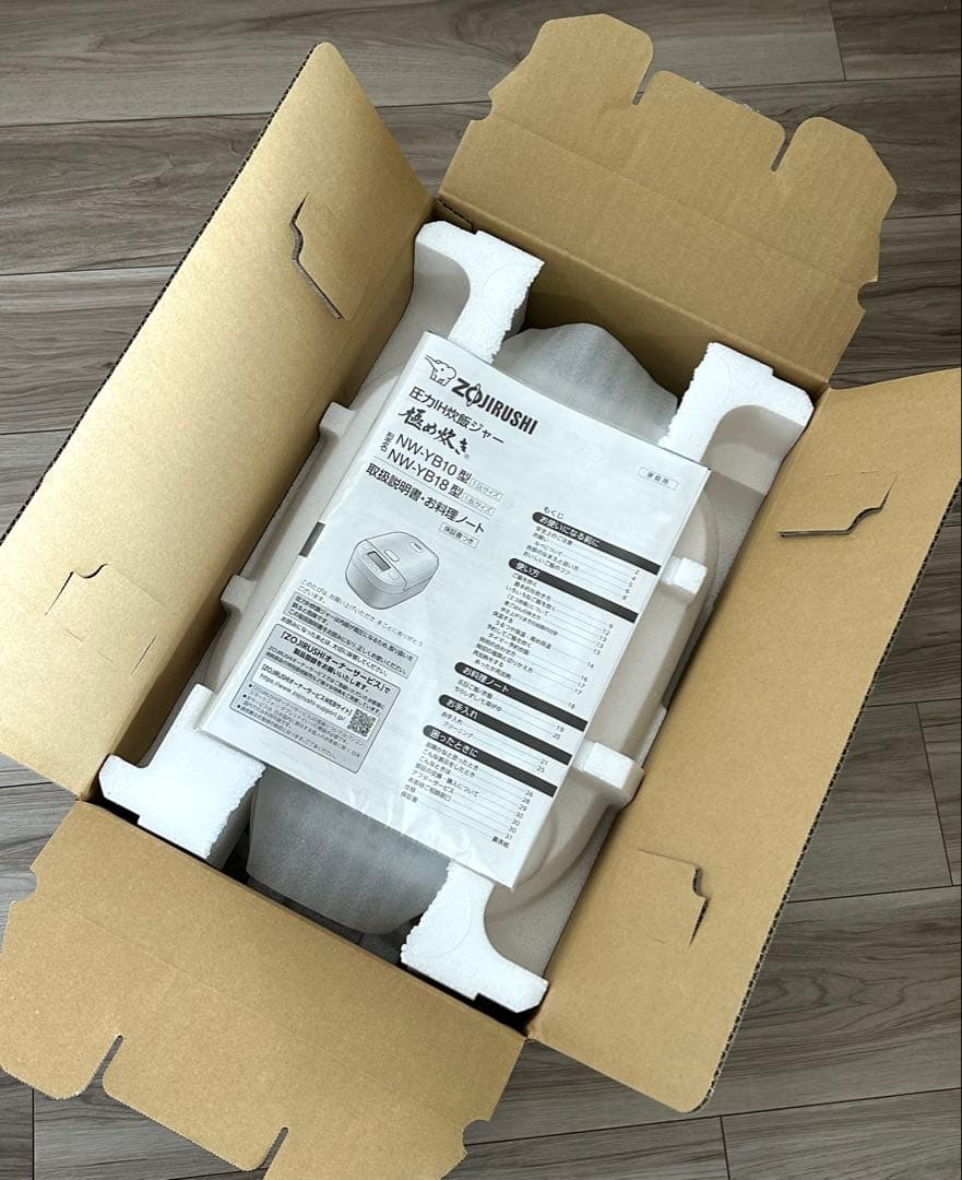 一度のみ使用★象印 極め炊き 圧力IH炊飯ジャー NW-YB10-WA 炊飯器