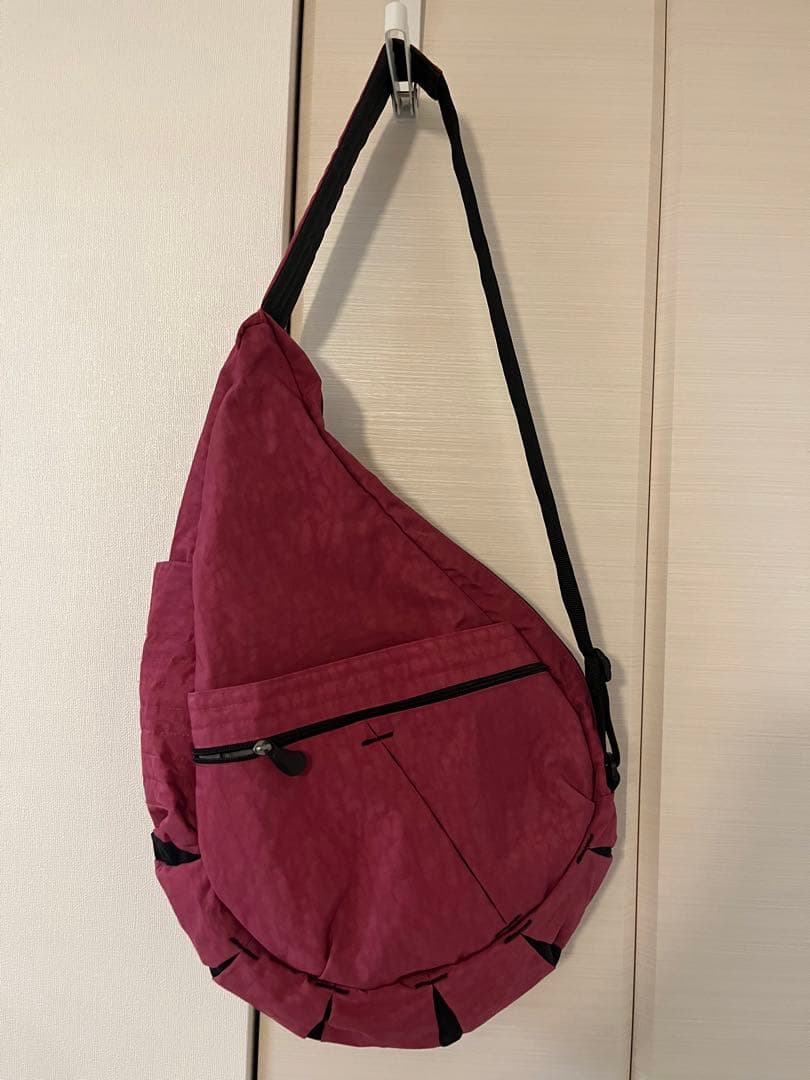 ヘルシーバックバッグ　ビッグバッグ　ルビー　短時間1回使用　中古美品