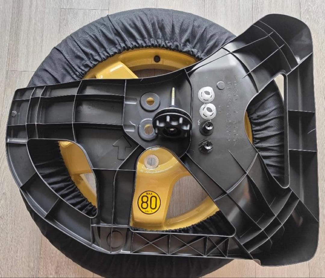 アルファードヴェルファイア30系スペアタイヤ ブラケット付T155/80D17