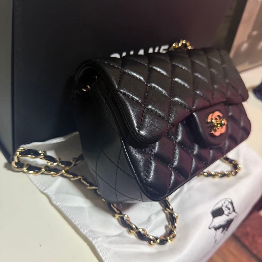 ブラック ショルダーバッグ キルティング