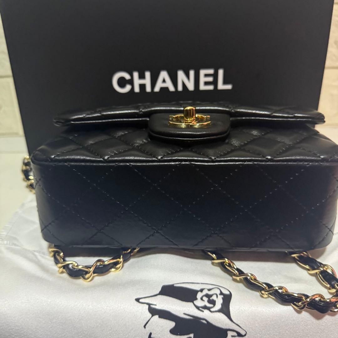 ブラック ショルダーバッグ キルティング