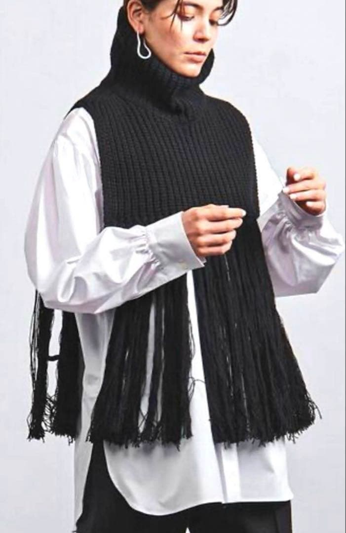 HYKE【ハイク】 RIBBED SWEATER NECK WARMER