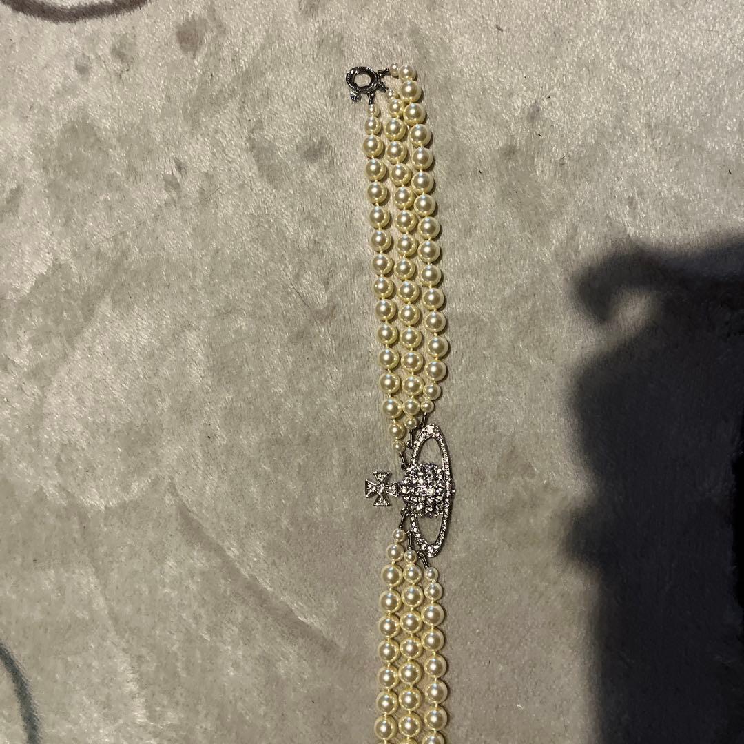 パールとクリスタルのネックレスVivienneWestwood