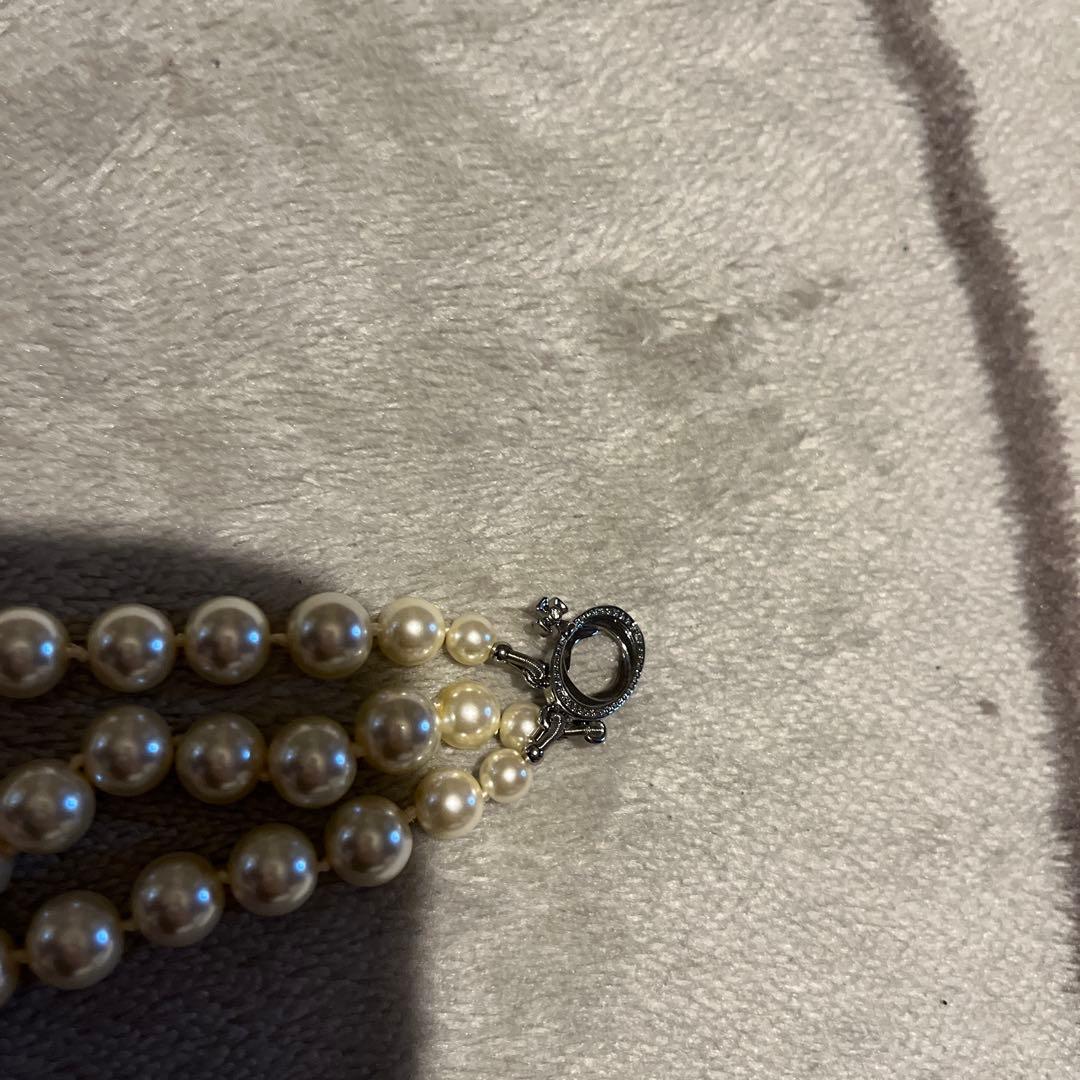 パールとクリスタルのネックレスVivienneWestwood