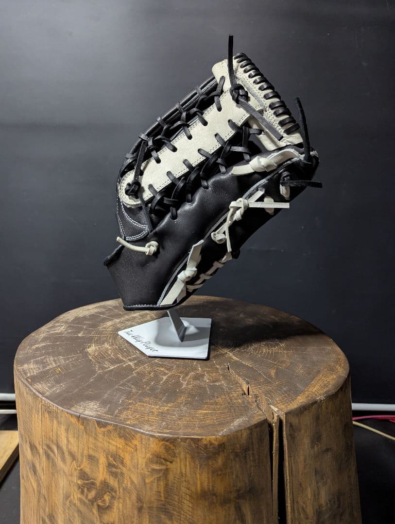 ブラック×ホワイト 軟式外野手用野球グローブ