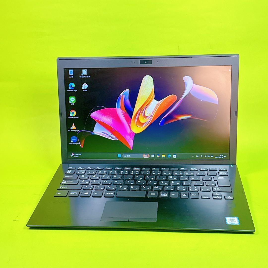 高速SSD⭐️8世代i7 16GB win11⭐️カメラ付ノートパソコン 薄型