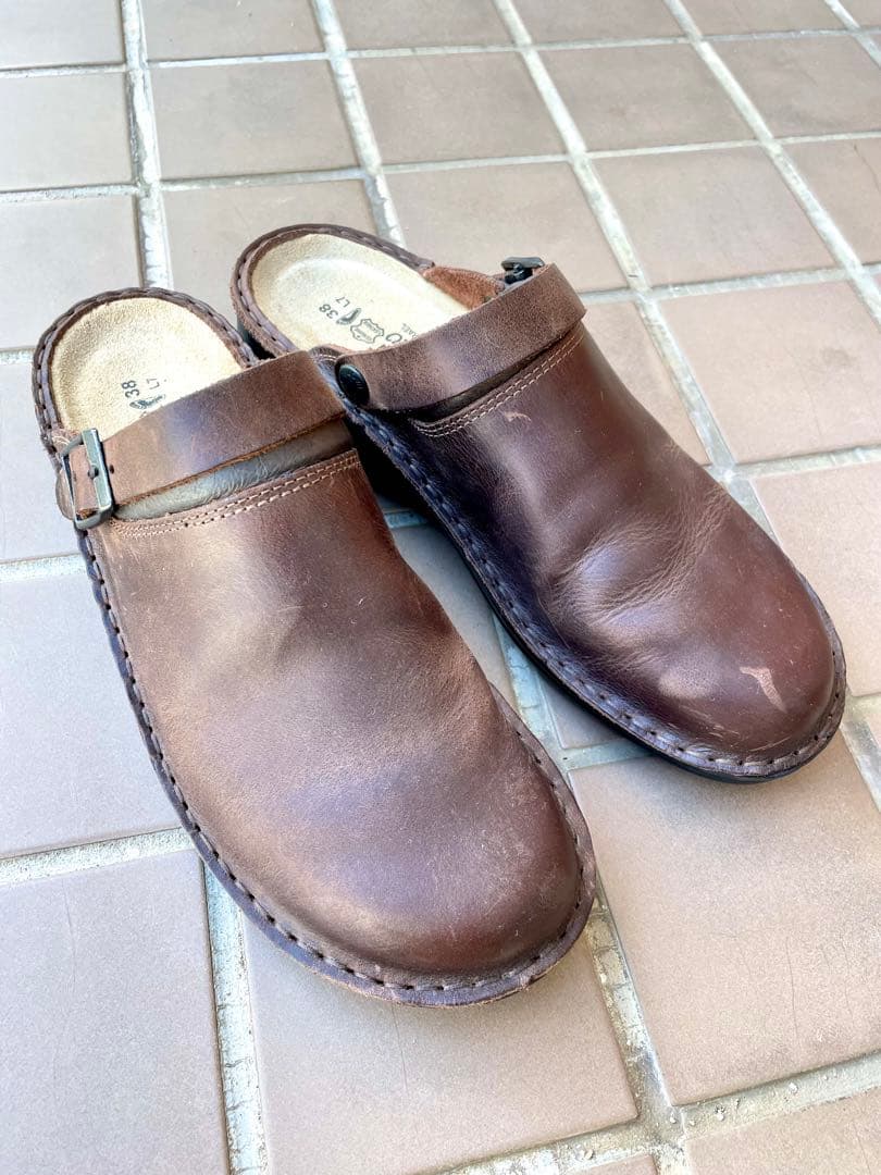 NAOT アイリス・ブラウン サボ・サイズ38