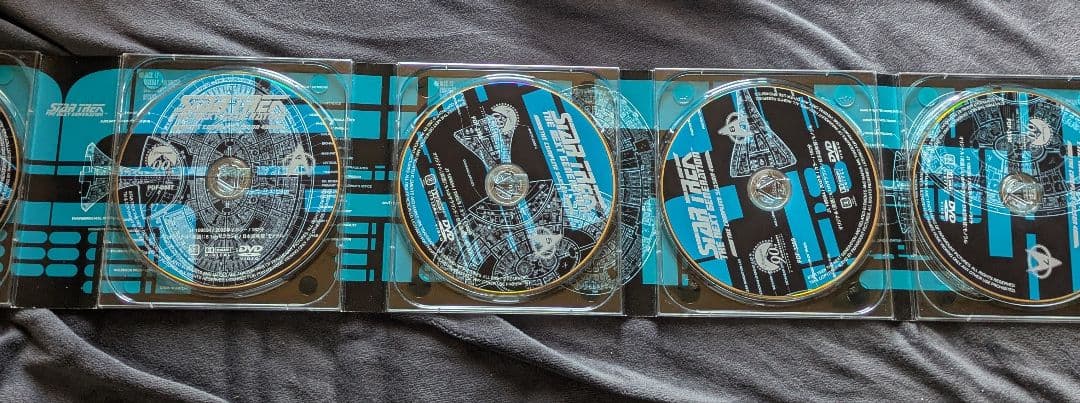 松*吾様 新スタートレックNextgeneration 全７巻　取り付け部に欠け