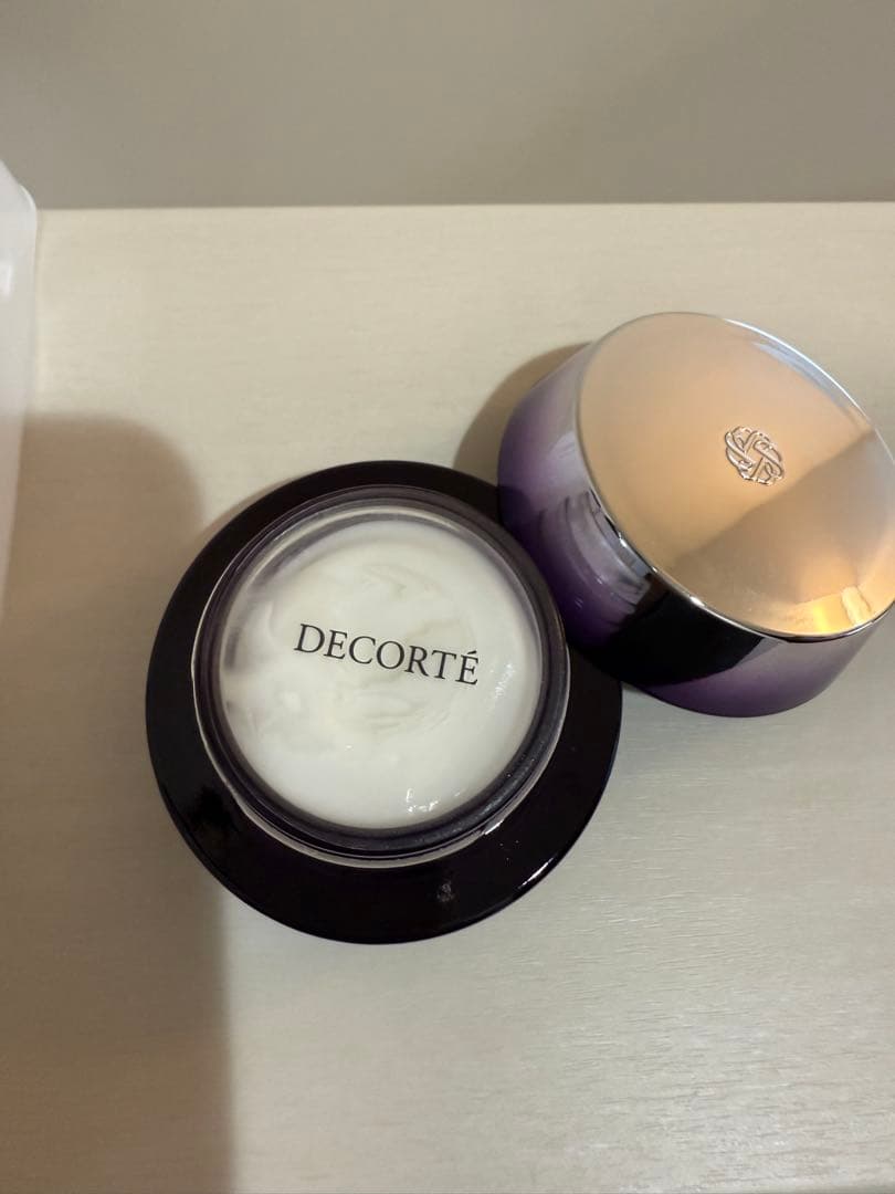 コスメデコルテ　リポソームアドバンスト　パープルリボンセット2025