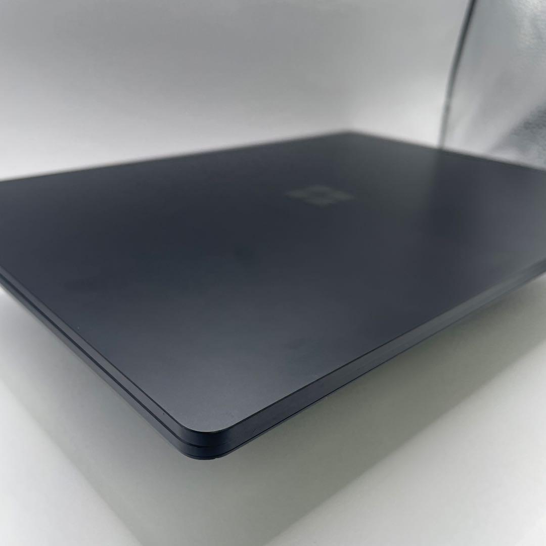 P*r様 Surface Laptop 4 i7 (16GB/256GB)中古
