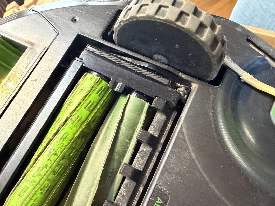 h*u様 ルンバj7 本体とクリーンベース充電ステーション