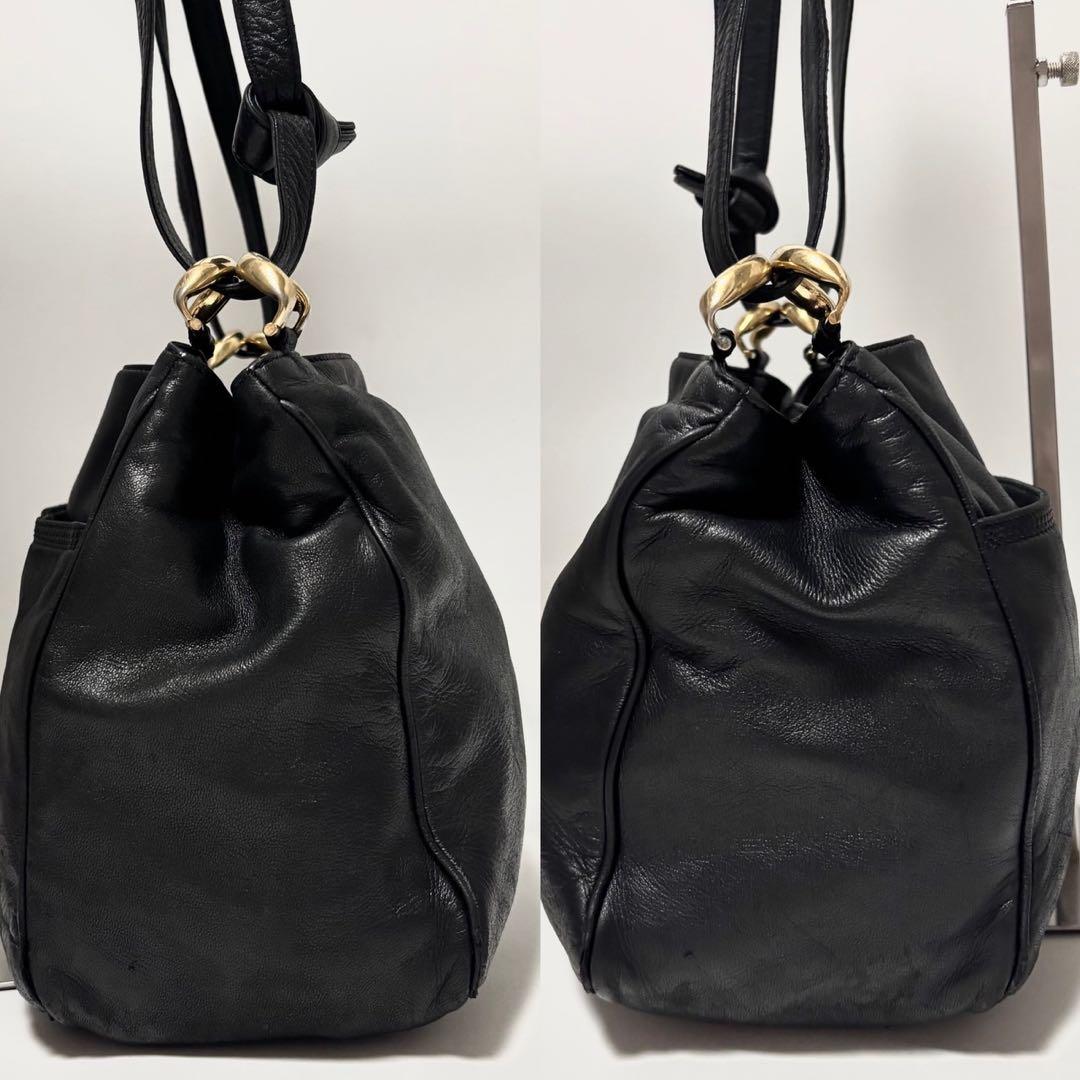 ロエベ ショルダーバッグ ナッパレザー アナグラム 黒　ゴールド金具