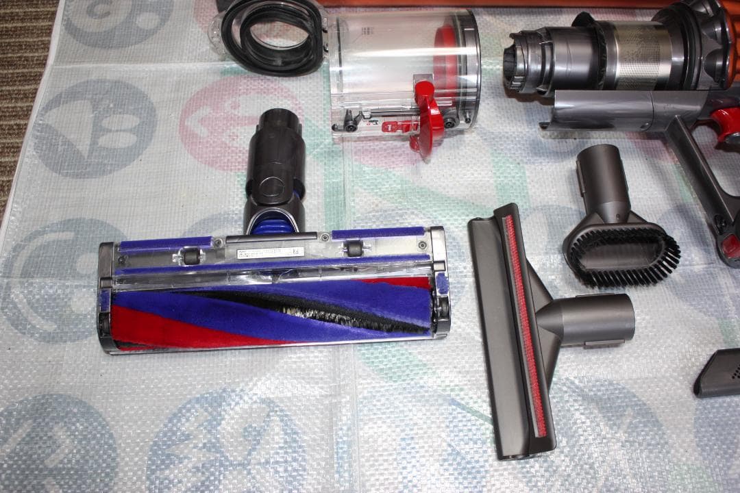 ダイソンdyson digital slim fluffy SV18