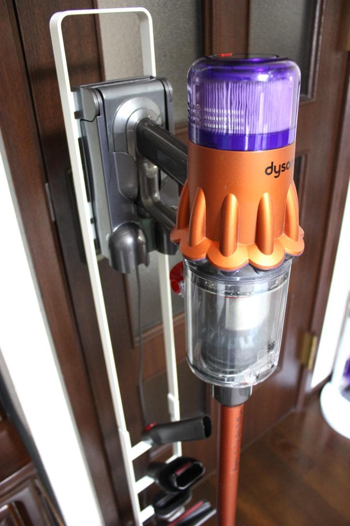 ダイソンdyson digital slim fluffy SV18