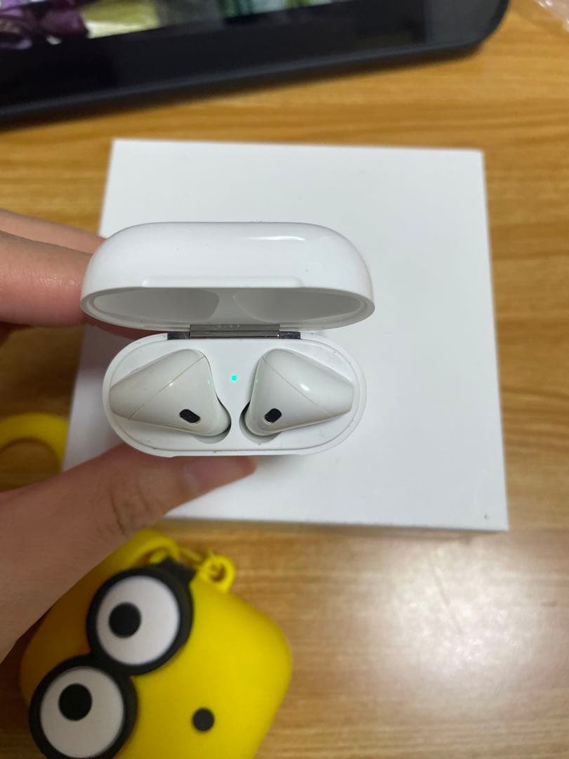 AirPods 二代