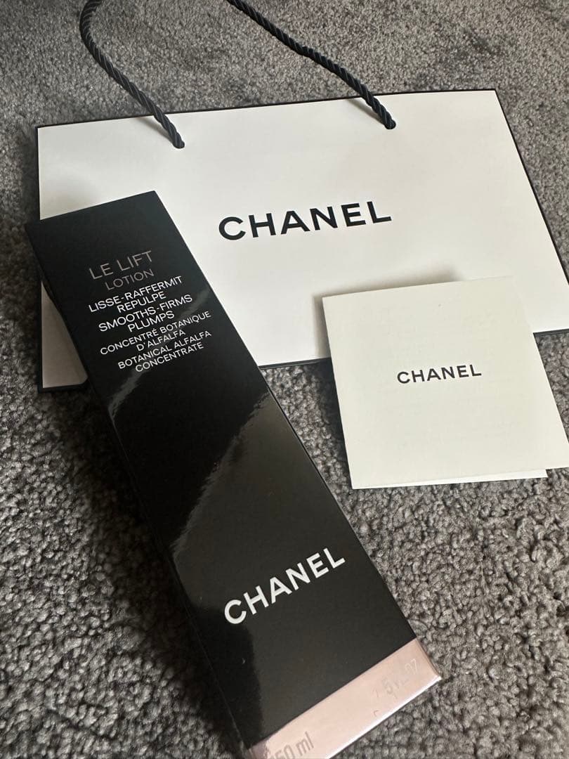 化粧水・ローション・トナー CHANEL LE LIFT LOTION 150ml