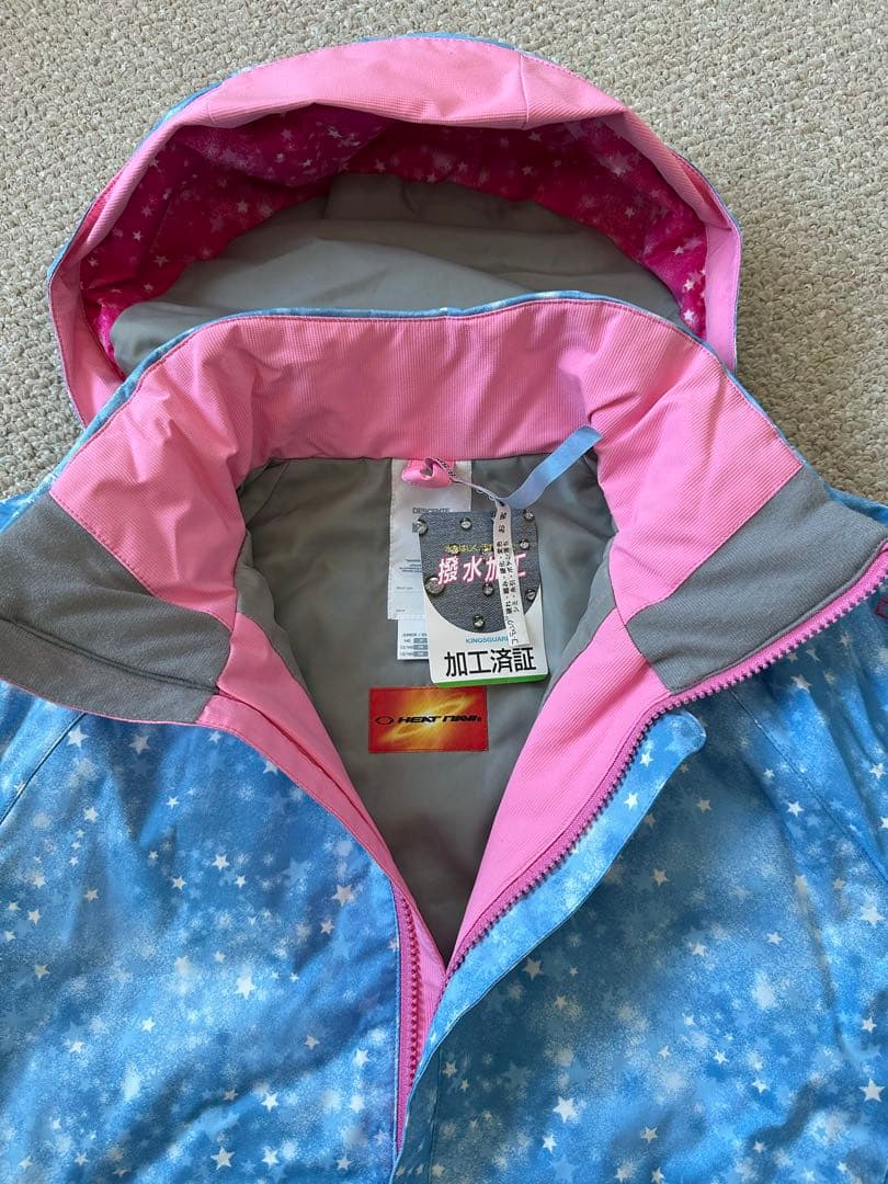 美品✨ クリーニング済　DESCENTE 女の子140スキーウェア サイズ調整可