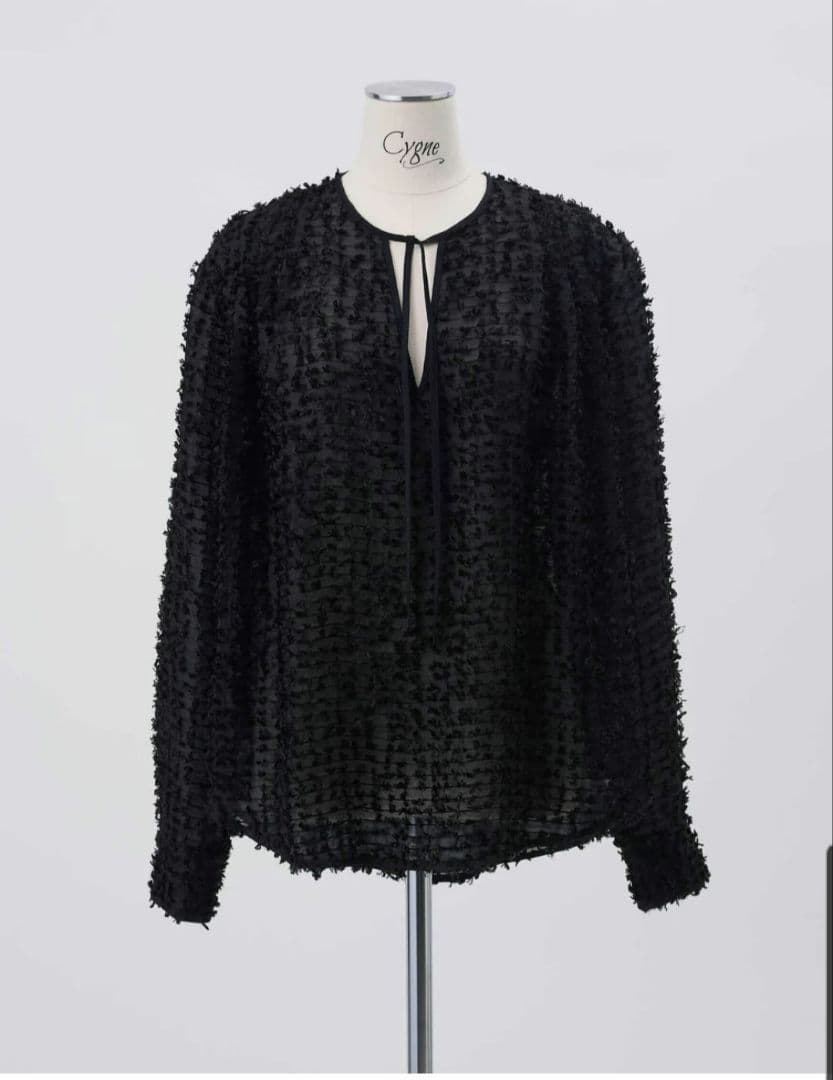 あ*ん様 特価【新品未使用】Cyngeシーニュ　ジャガードブラウス　パンツ　セッ