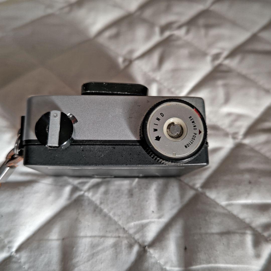 Ricoh Auto Half E コンパクトフィルムカメラ