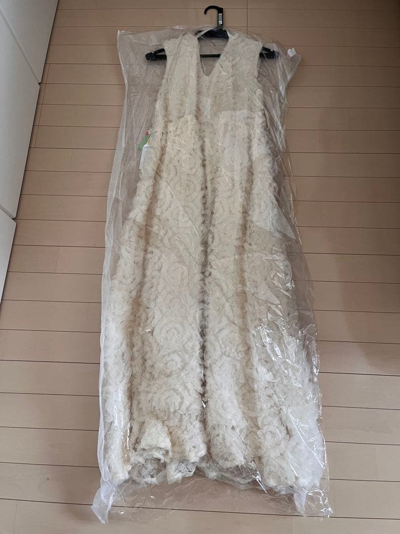 フリルチュールドレス