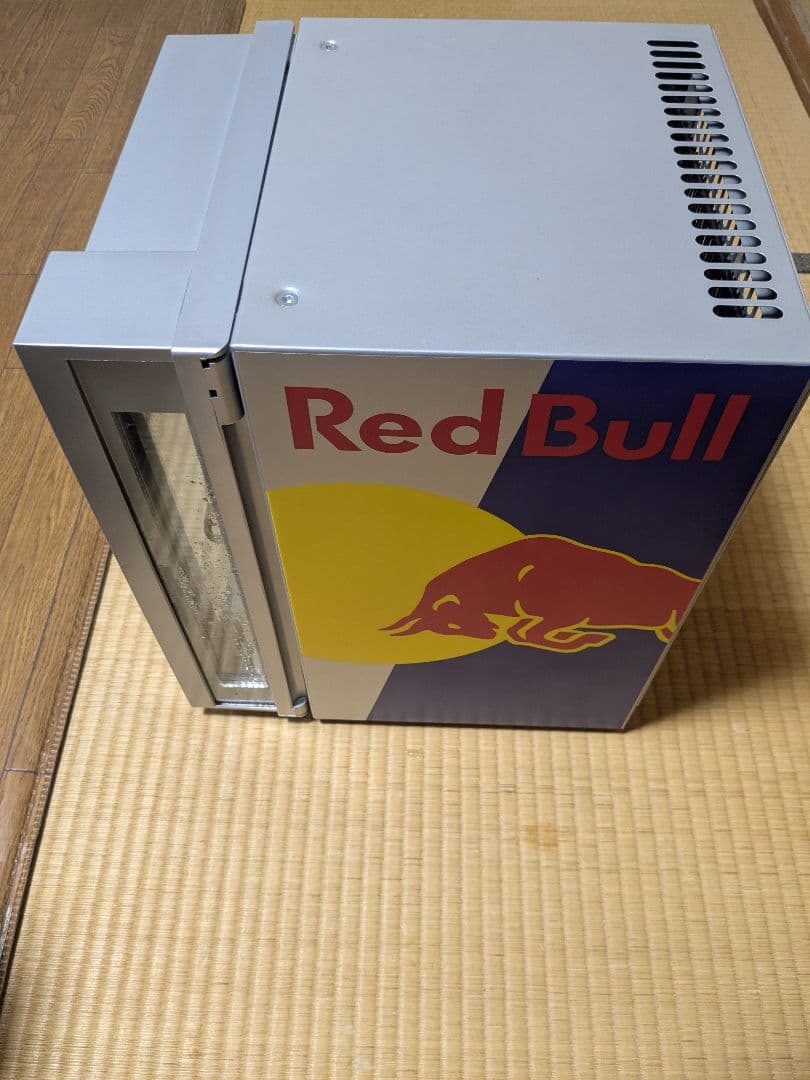 RedBull 冷蔵庫　最終値下げ