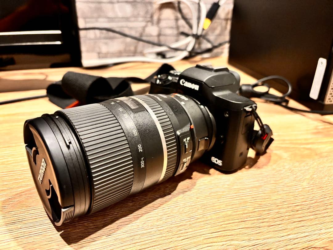 Canon EOS KISS M ＋ TAMRON 18-300 piezo
