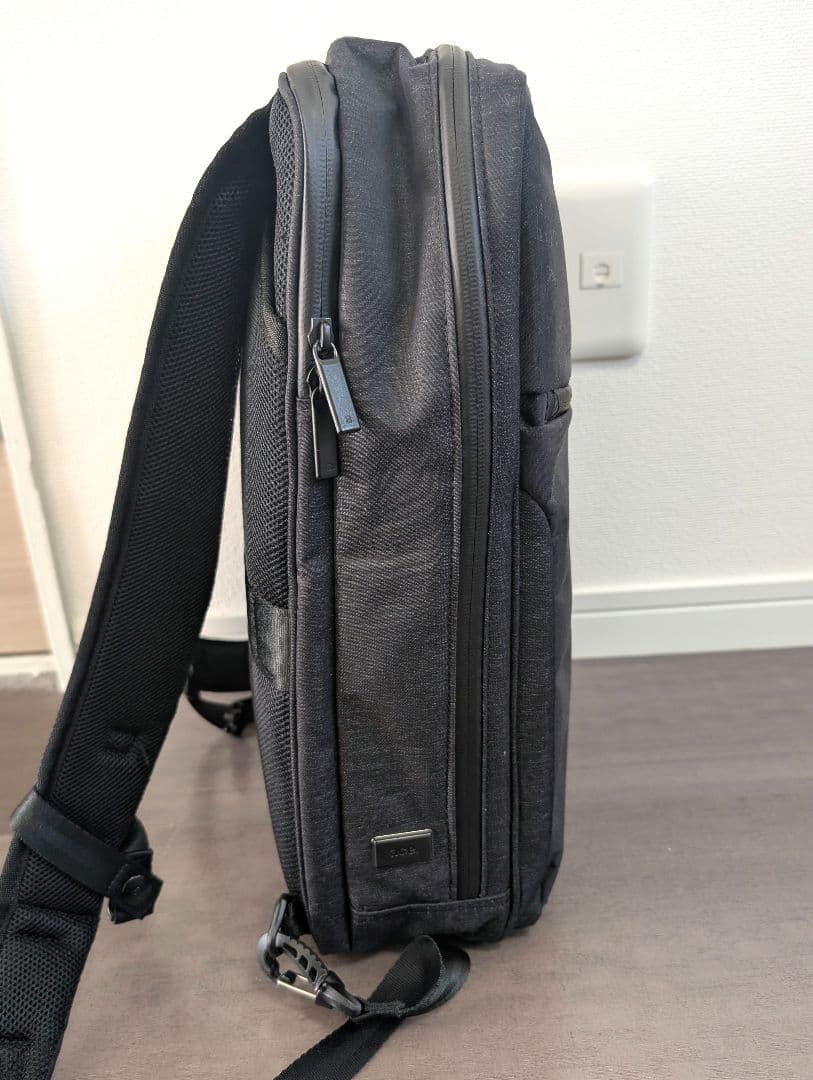 【極美品級】✨aceビジネスリュックB4　撥水軽量 定価28600円10％OFF