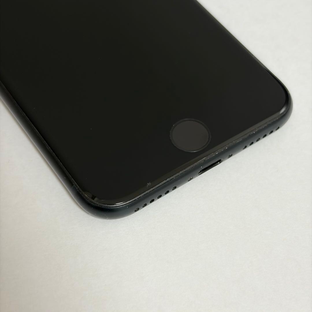 iPhone SE3 64GB ミッドナイト SIMフリー バッテリー84%